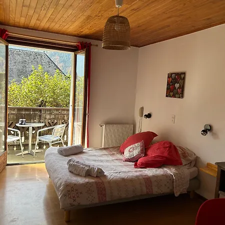 Les Tilleuls Au Biot Le Biot