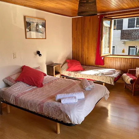 Les Tilleuls Au Biot Hotel