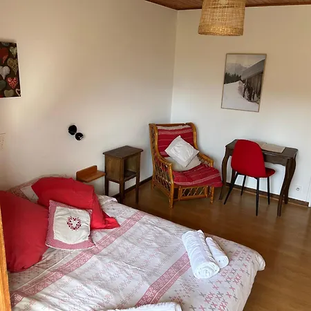 Les Tilleuls Au Biot Hotel